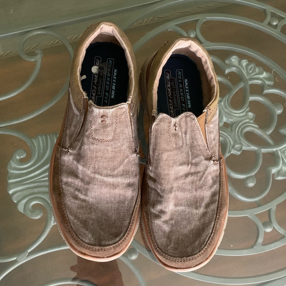 SKETCHERS LOAFERS/SLIP ON SIZE 8/5